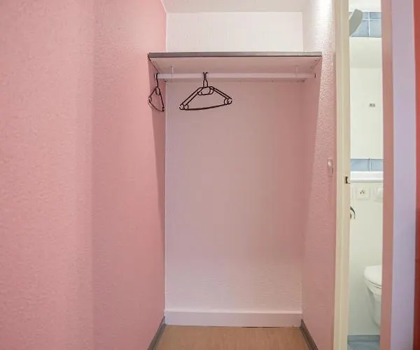 Kyriad Direct Nancy Sud -vandoeuvre - Renove 酒店